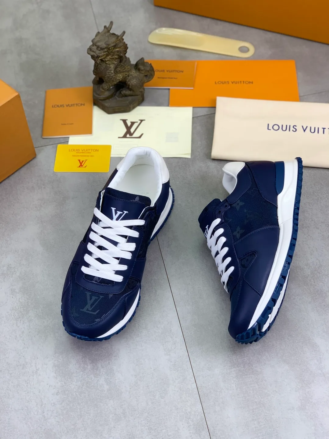 Men's men's shoes P680 new style 💶[LOUIS VUITTON] (original order) new style 🍀LV Louis Vuitton * - top version of LV classic trendy shoes! Use imported original cowhide and water-dyed cowhide lining. The latest original wear-resistant TPU combination outsole! High quality products! Multiple colors available, code number: 39-45 (46 customized)
